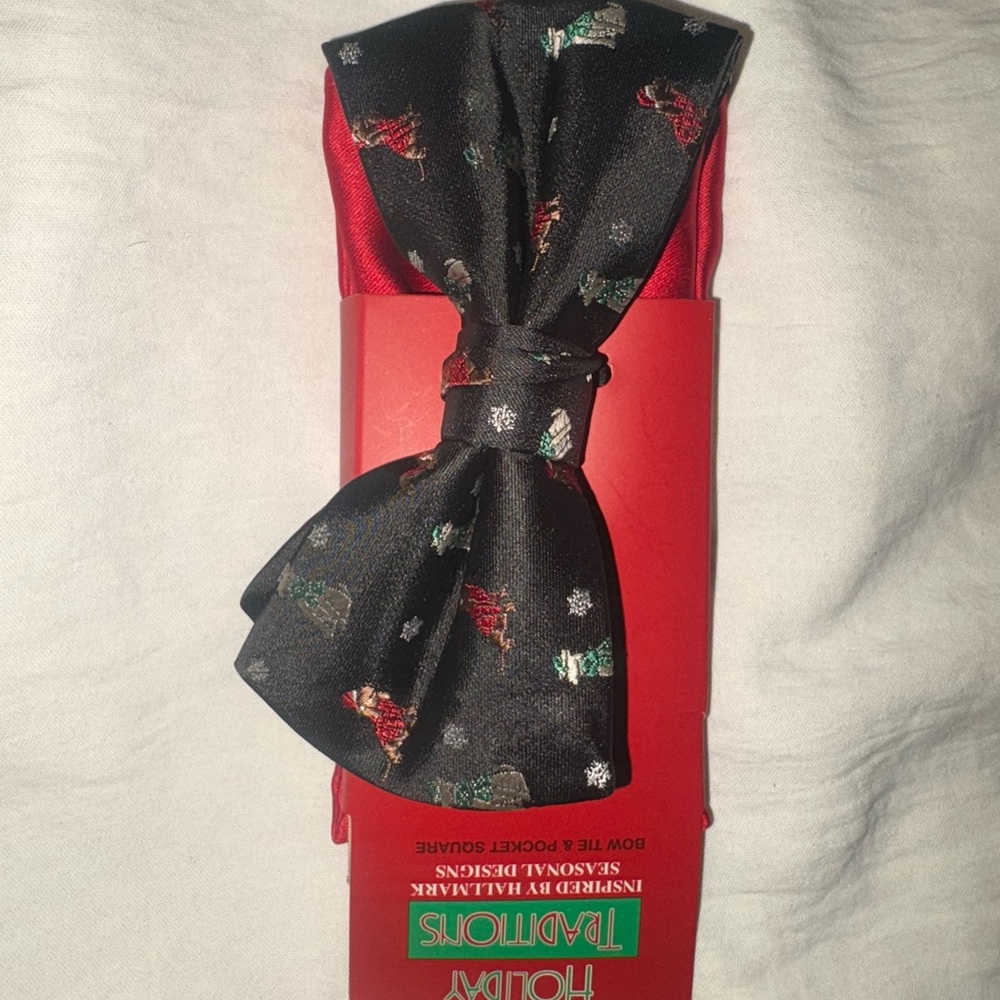 Hallmark Holiday Traditions Black Bow Tie with Christmas dog design NEW